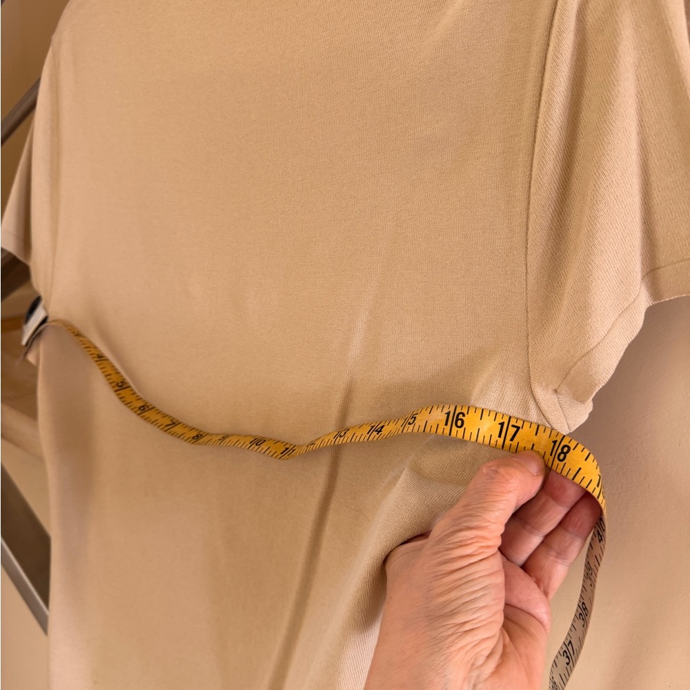Valentino Cream Short-Sleeve Turtleneck Top with Front Twist - Picture 12 of 12